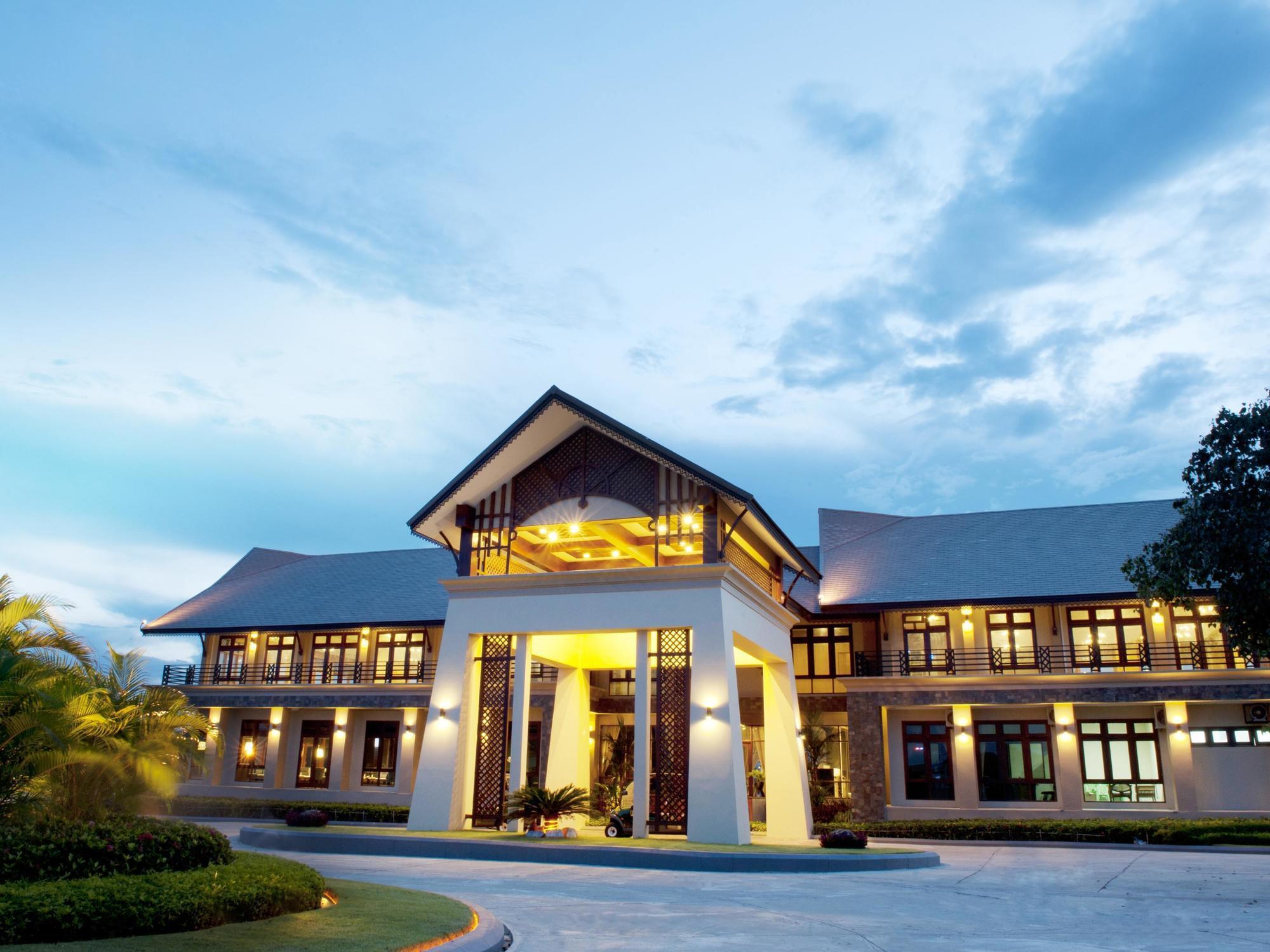 Emerald Palace Hotel Naypyidaw Экстерьер фото